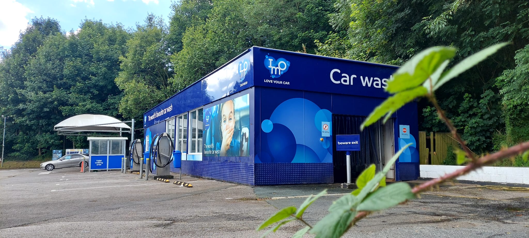 IMO Car Wash Leeds - Meanwood Rd